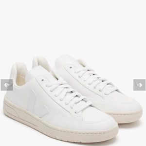 WOMEN'S V-12 LEATHER - EXTRA WHITE: veja NWT